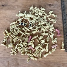 Model Railway ~ Figures And Farmyard Animals Unpainted Joblot