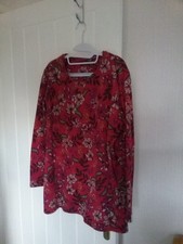 ISLE ESSENTIALS RED PATTERN