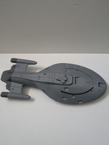 Star trek uss voyager - uss,
