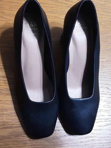 Insola court shoes size - m&s,
