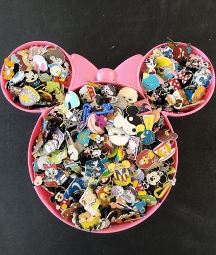 Disney pin trading lot - pin,