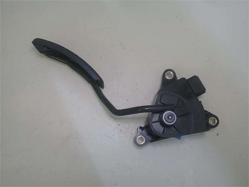 8200153270 throttle renault - throttle,