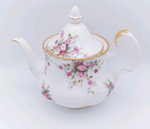 Royal albert bone china teapot - royal,