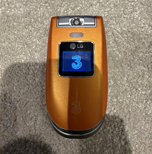U300 orange flip phone - orange,