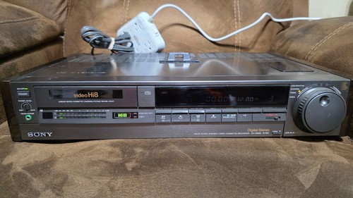 Sony s900 8mm - hi8, stereo