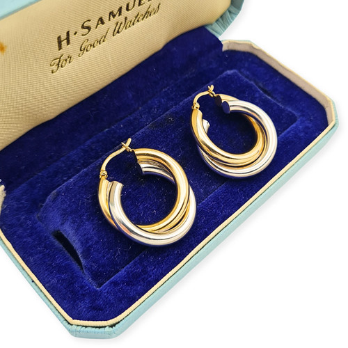 Large 9ct gold two - 9ct,