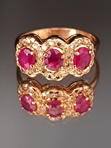 18ct gold diamond - 18ct,