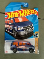 HOT WHEELS DODGE CARAVAN