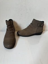 Moshulu Nubuck Boots Size UK 6