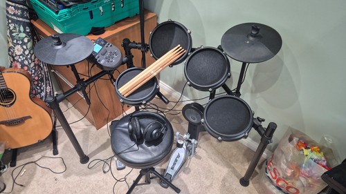 Alesis nitro mesh electronic - alesis,