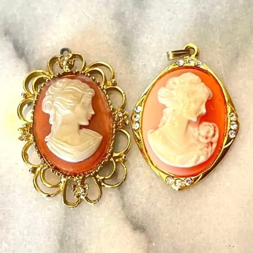 Small cameo pendant - cameo, pieces)