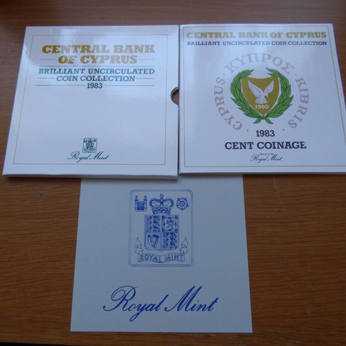 1983 royal mint central bank - royal,