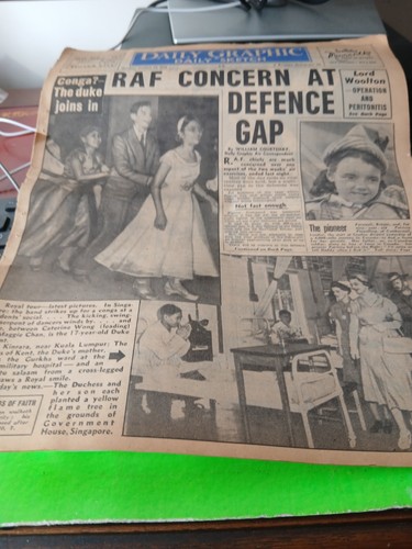 Daily graphic - &,