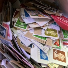 Kiloware Stamps World Mix 1kg