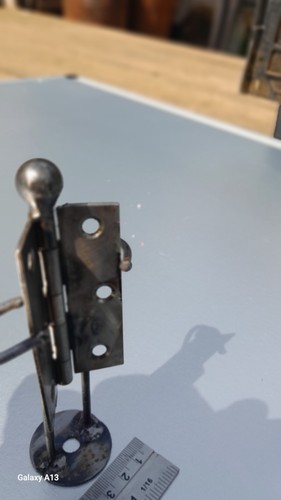 Scrap art nuts bolts hinge - scrap, nuts&bolts