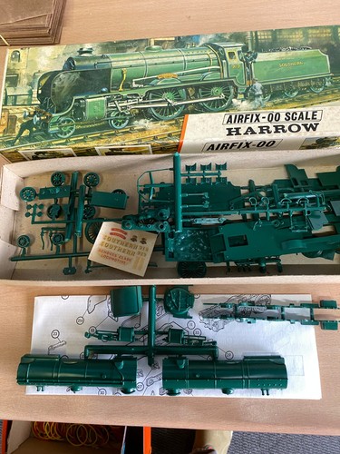 Airfix harrow locomotive - airfix,