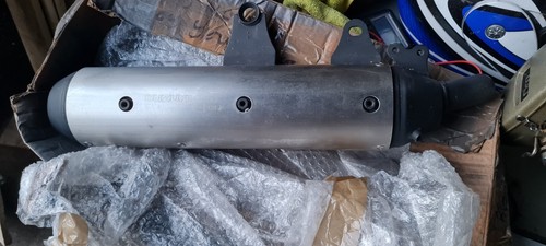 Suzuki dr800 sr43 nos silencer - nos,