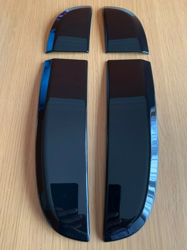 Gloss black side - side, vent