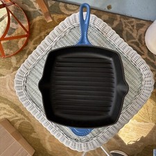 Le Crueset panini Press/Grill 10.5” Enameled cast Iron great shape