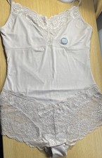 M&S COOL COMFORT SIZE 18 BODY