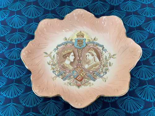 Antique wedgwood co queen - &,