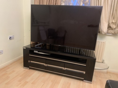 Status italian table with - tv,