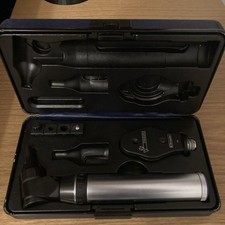 Keeler standard Otoscope &
