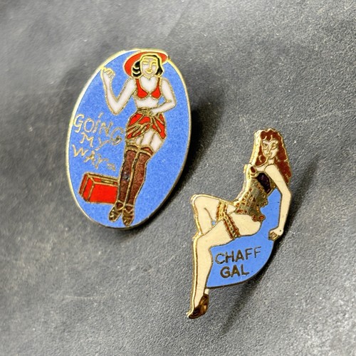 Nose art metal lapel pin - metal,