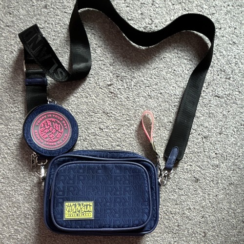 River island navy logo - river,