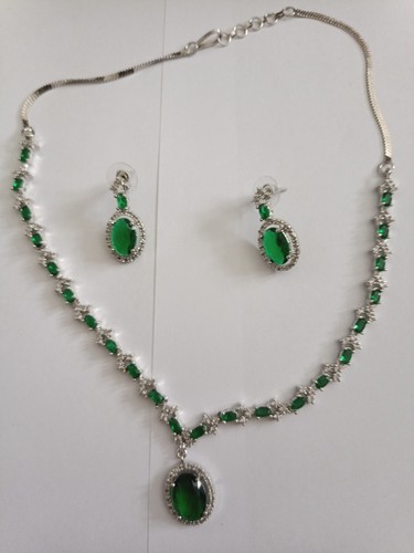 Silver tone emerald green - silver,