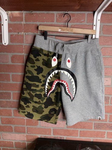 Bathing ape shark shorts - a,