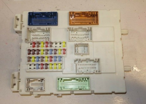 Ford focus fuse box - box,