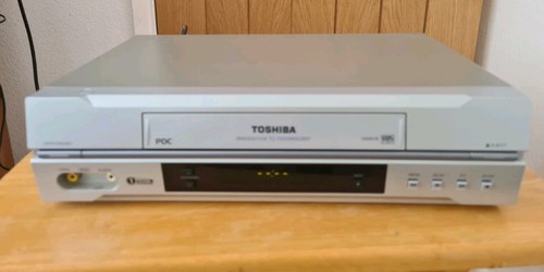 Toshiba 242uk vhs vcr - v-242uk, video