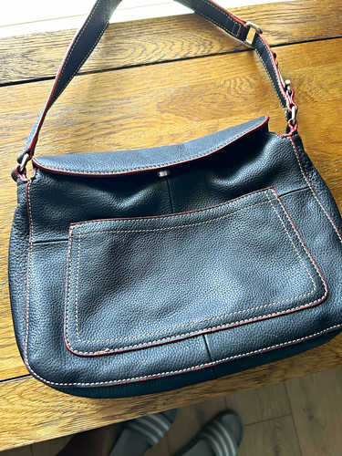 Black pebbled leather shoulder - leather,