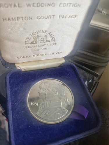 Royal mint 1981 - mint,
