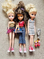Moxie Dolls  X 3 In Perfect Condition. All Fully Clothed With Added Accessories