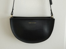 Honey & Toast Half Moon