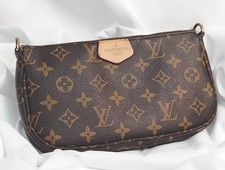 Louis Vuitton Pochette Monogram Canvas Clutch Bag - HB27