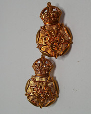 Women's Royal Army Corps Collar badge Pair Kings Crown 32x20 mm