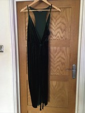 Cameo Rose Size 8 Green Velvet Wrap Dress
