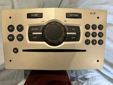 Vauxhall Car Radio / CD Player CD 30 Silver Used and fixing cage for Corsa/Astra