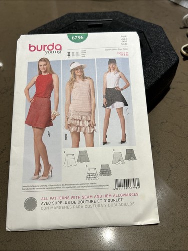 Burda young 6796 - young,