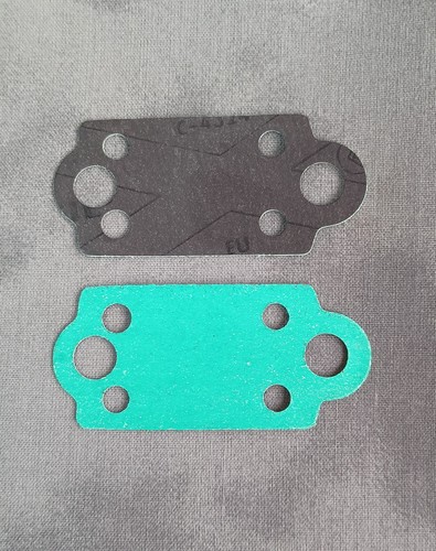 Bsa b25 oil pump - gasket,