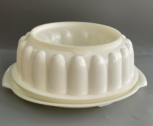 Vintage tupperware large - tupperware,