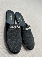 Chanel black and gold flat