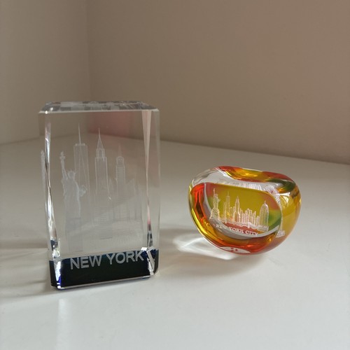 New york crystal paperweight - new,