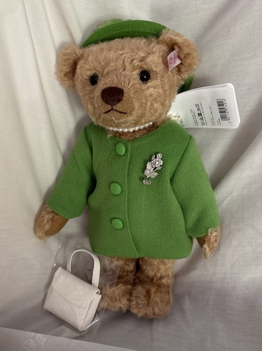 Steiff queen elizabeth - elizabeth, ii