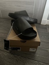 Women’s Nike Calm Slide Size