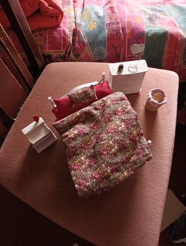 Dolls house 12th scale - dolls,