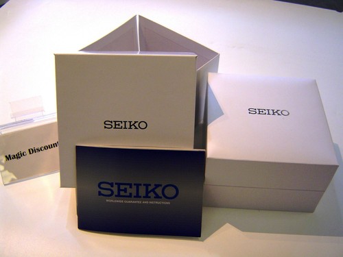 Deluxe seiko large watch - deluxe,